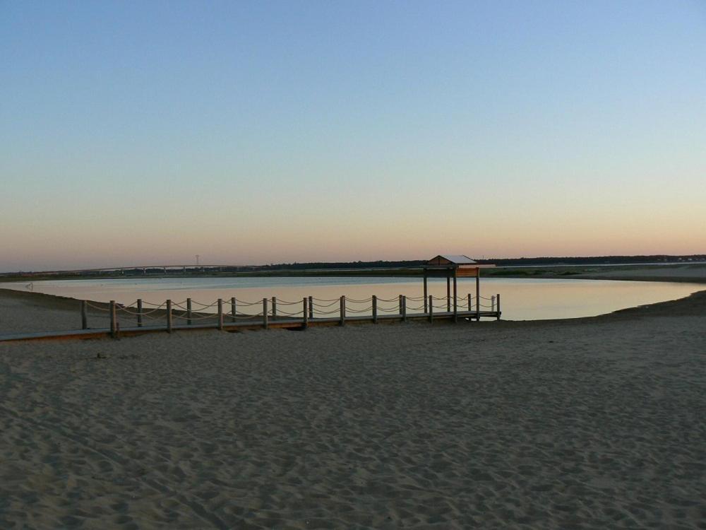 Dormir Sur La Plage Marennes  Exterior photo